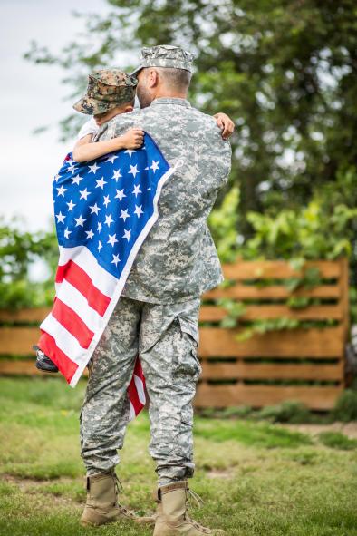 Soldier reuniting with family